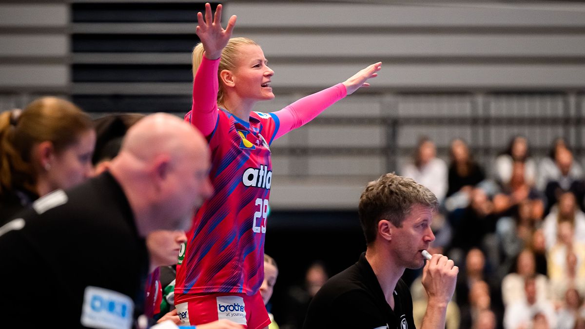 Kapitänin Antje Döll und Trainer Markus Gaugisch beim letzten Test gegen Dänemark